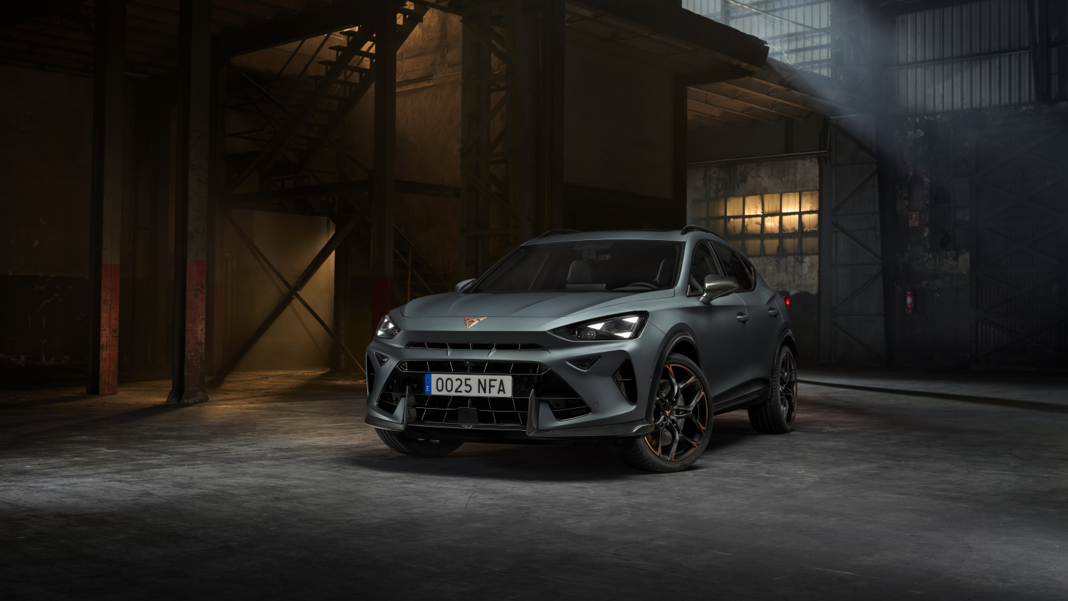 The 5-cylinder icon is back: CUPRA opens order books for Formentor VZ5