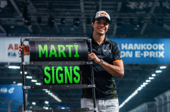 Pepe Martí extends relationship with CUPRA KIRO for a second Formula E season into the GEN4 era